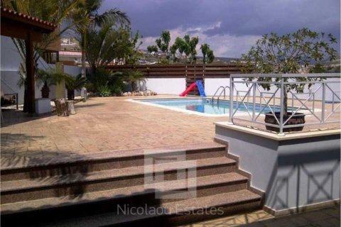 5 bedrooms Villa in Agios Athanasios, Cyprus No. 78967 7