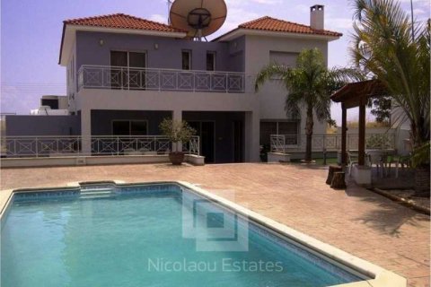 5 bedrooms Villa in Agios Athanasios, Cyprus No. 78967 1