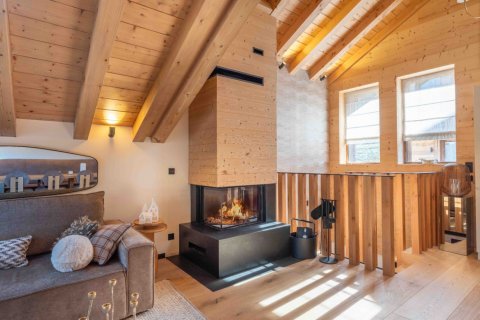 5 chambres House à Les Allues, France No. 100135 3