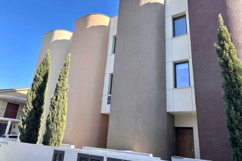 Квартира с 3 спальнями в Гермасойя, Кипр №81846 1