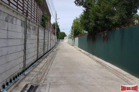 800m² Land à Nonthaburi, Thailand No. 98266 3