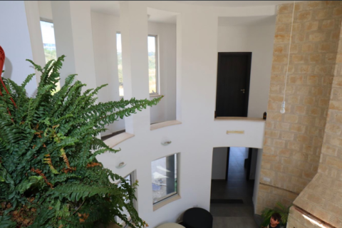5 bedrooms House in Agios Athanasios, Cyprus No. 75688 3