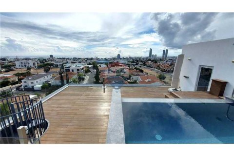 2 bedrooms Penthouse in Agios Athanasios, Cyprus No. 79131 16