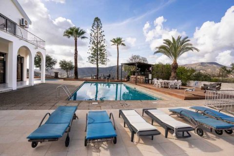7 bedrooms House in Germasogeia, Cyprus No. 74502 7