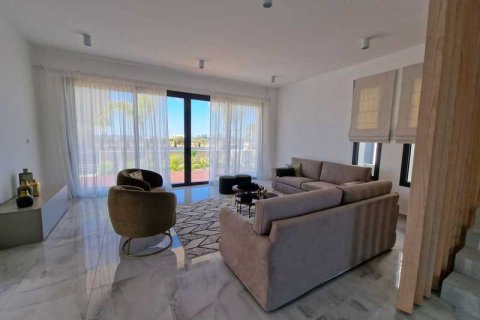 3 dormitorios Villa en Chloraka, Cyprus No. 78343 4