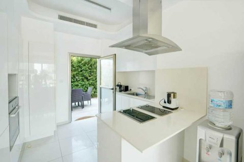 5 bedrooms House in Protaras, Cyprus No. 73045 4