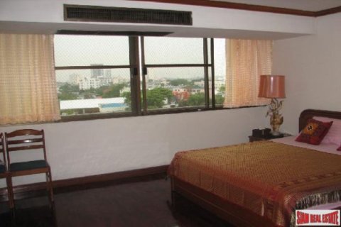 5 bedrooms Apartment in Bangkok, Thailand No. 98125 19