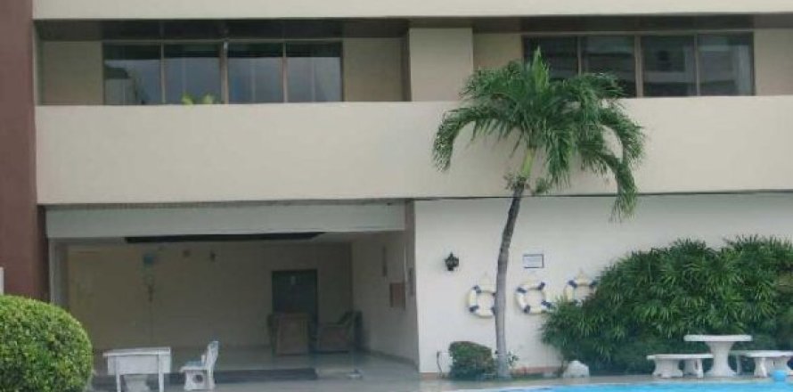 5 bedrooms Apartment in Bangkok, Thailand No. 98125