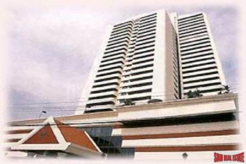 5 bedrooms Apartment in Bangkok, Thailand No. 98125 20