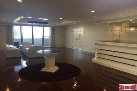5 bedrooms Apartment in Bangkok, Thailand No. 98125 16