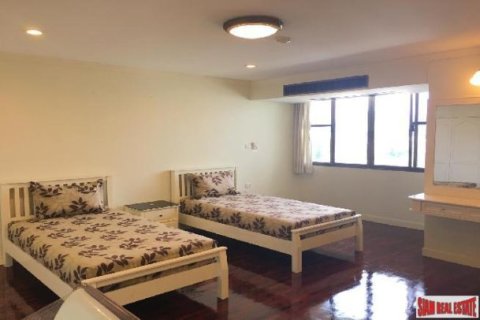 5 bedrooms Apartment in Bangkok, Thailand No. 98125 22