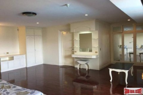 5 bedrooms Apartment in Bangkok, Thailand No. 98125 12