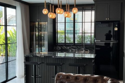 5 bedrooms House in Chiang Mai, Thailand No. 98163 10