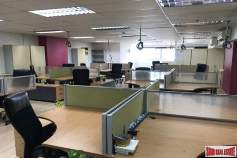 165.9m² Office in Bangkok, Thailand No. 96848 2