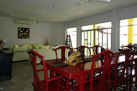 5 bedrooms House in Chiang Mai, Thailand No. 97506 11