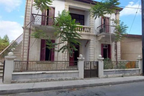 5 bedrooms House in Limassol, Cyprus No. 31628 1