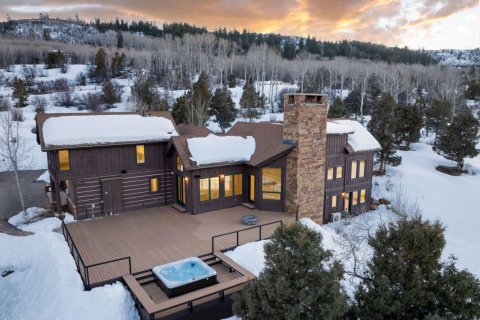 4 bedrooms House in Wolcott, USA No. 83406 2