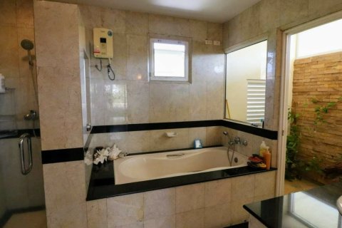 Дом с 4 спальнями в Чиангмай, Таиланд №97727 3