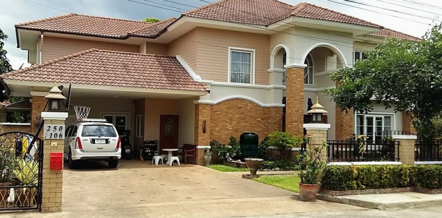 Дом с 4 спальнями в Чиангмай, Таиланд №97727