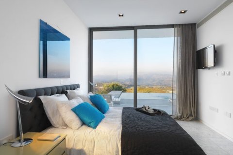4 bedrooms Villa in Tsada, Cyprus No. 37406 8