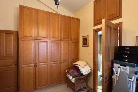 4 bedrooms Villa in Apesia, Cyprus No. 82415 11