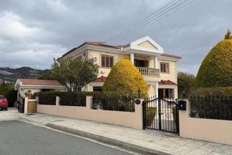 4 bedrooms Villa in Apesia, Cyprus No. 82415 1