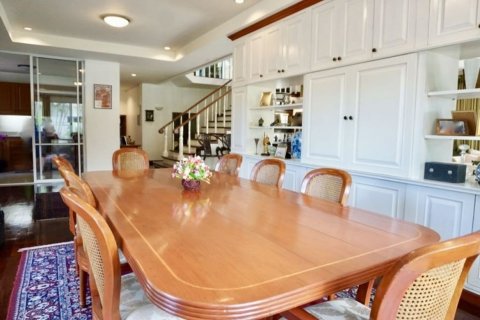 4 bedrooms House in Chiang Mai, Thailand No. 1495 8