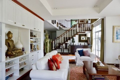 4 bedrooms House in Chiang Mai, Thailand No. 1495 4