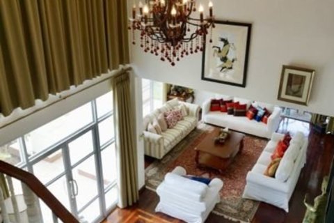 4 bedrooms House in Chiang Mai, Thailand No. 1495 12