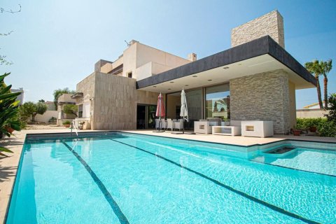 6 bedrooms Villa in Albir, Spain No. 110640