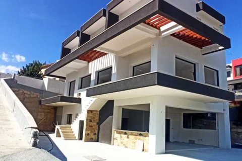 5 bedrooms Villa in Germasogeia, Cyprus No. 82392 1