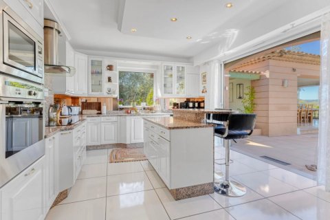 Вилла с 5 спальнями в Муан-Сарту, Франция №71292 11