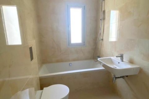 2 bedrooms Apartment in Limassol, Cyprus No. 106351 7