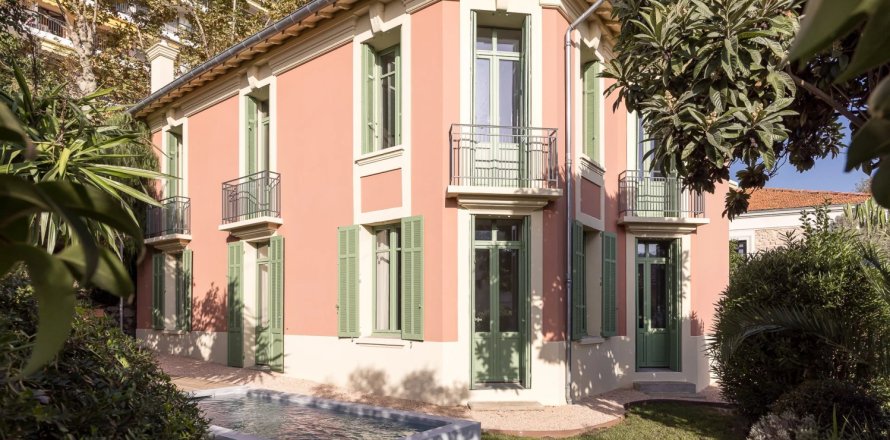 4 bedrooms House in Le Cannet, France No. 68858