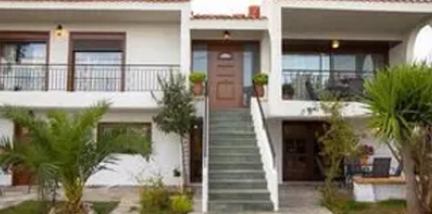 4 bedrooms Apartment in Rafina, Greece No. 113135