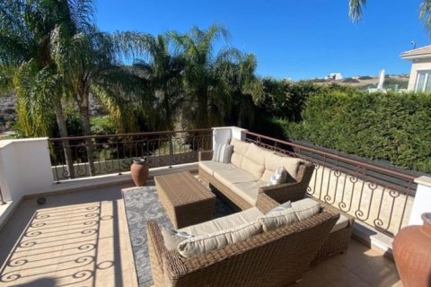 3 bedrooms Villa in Agios Tychonas, Cyprus No. 75070 24