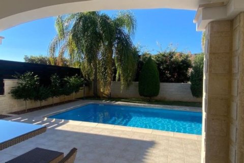 3 bedrooms Villa in Agios Tychonas, Cyprus No. 75070 17