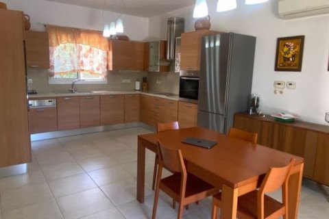 3 bedrooms Villa in Agios Tychonas, Cyprus No. 75070 10