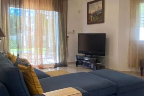 3 bedrooms Villa in Agios Tychonas, Cyprus No. 75070 7