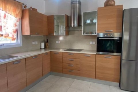 3 bedrooms Villa in Agios Tychonas, Cyprus No. 75070 12