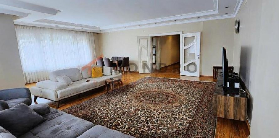 Квартира с 2 спальнями в Бакыркей, Турция №116039