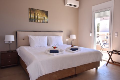 2 bedrooms Villa in Neapoli, Greece No. 56007 4