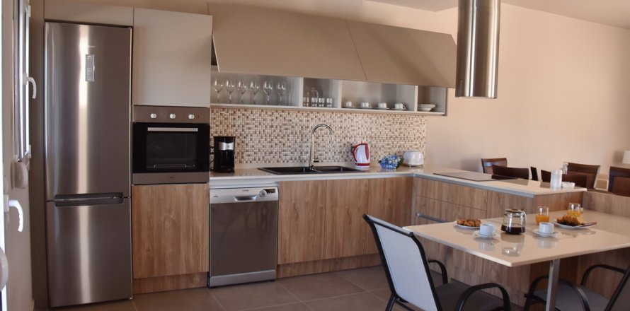 2 bedrooms Villa in Neapoli, Greece No. 56007