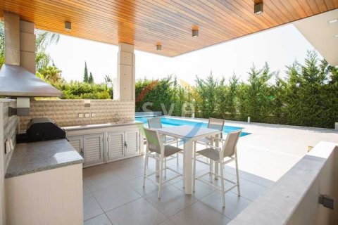 4 bedrooms Villa in Agios Tychonas, Cyprus No. 100813 2