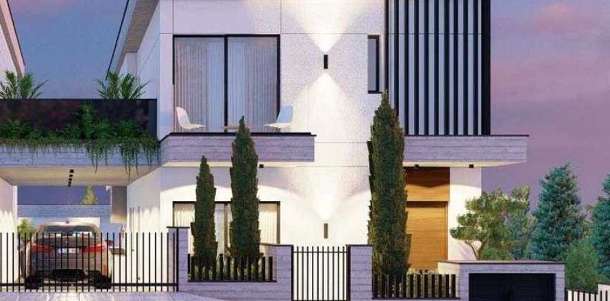 3 bedrooms House in Limassol, Cyprus No. 31972