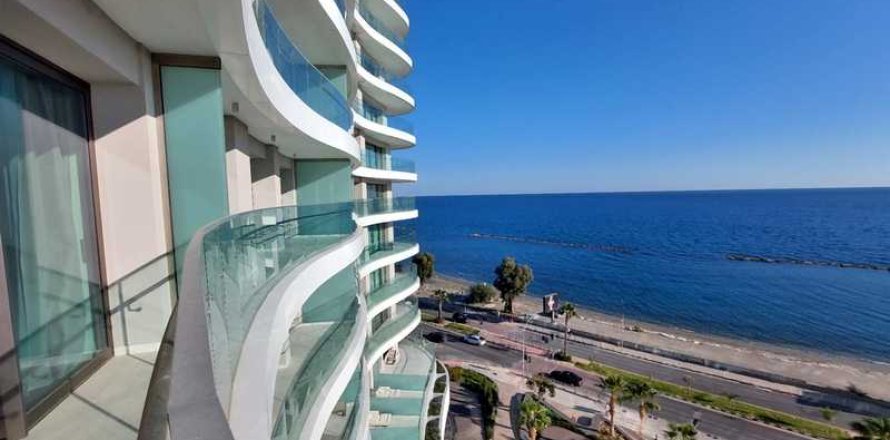 2 bedrooms Apartment in Limassol, Cyprus No. 78073