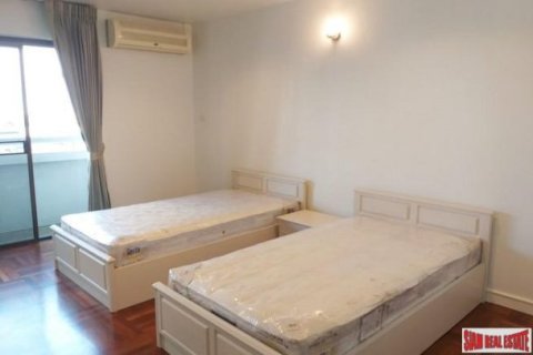 2 bedrooms Apartment in Bangkok, Thailand No. 95833 11