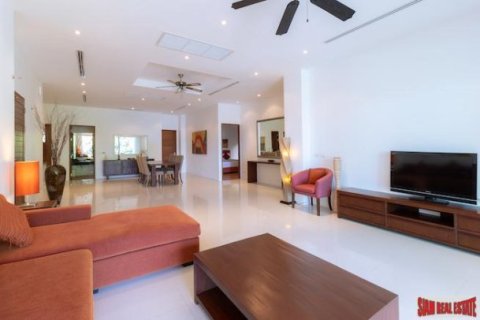 2 bedrooms Apartment in Kamala, Thailand No. 96160 13