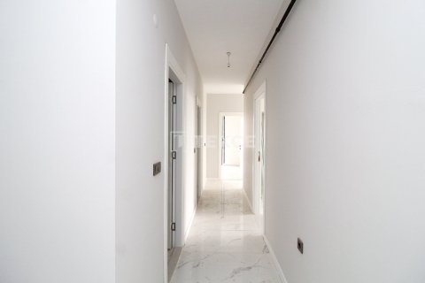 5 bedrooms Apartment in Tra Vinh, Vietnam No. 11488 10