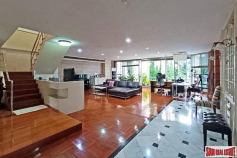4 bedrooms Apartment in Bangkok, Thailand No. 96658 13